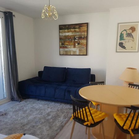 Logement Entier - Appartement T4 Hypercentre Dans Une Rue Calme - Stationnement Gratuit Tarbes Eksteriør billede