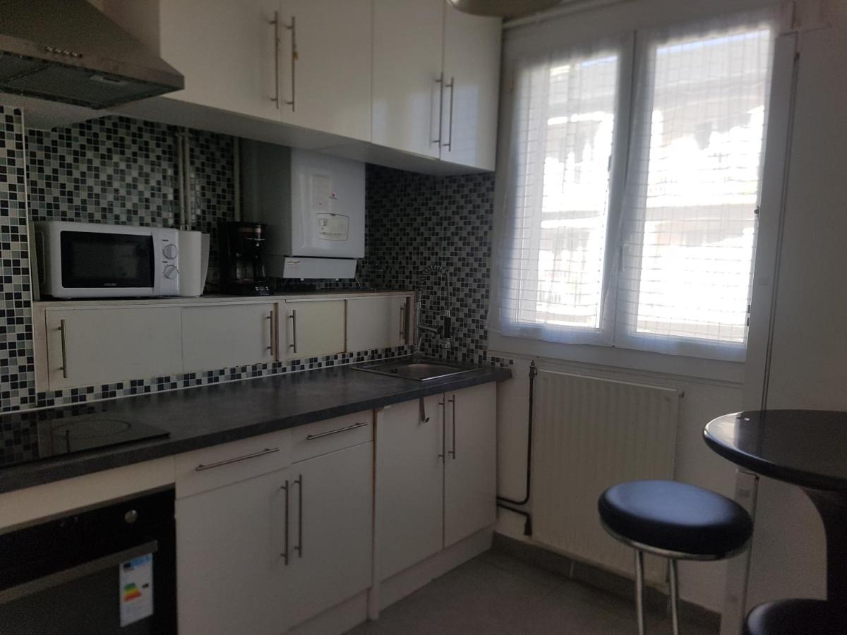Logement Entier - Appartement T4 Hypercentre Dans Une Rue Calme - Stationnement Gratuit Tarbes Eksteriør billede