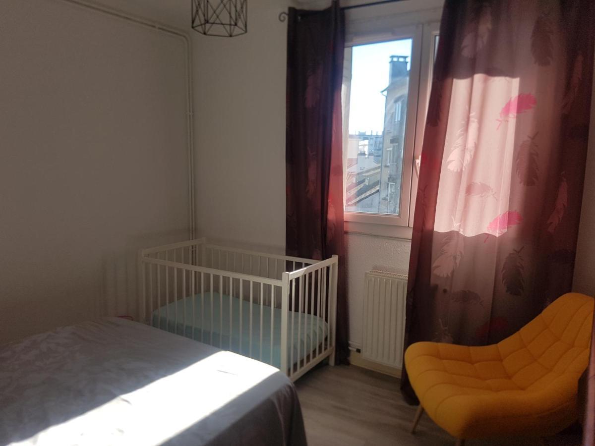 Logement Entier - Appartement T4 Hypercentre Dans Une Rue Calme - Stationnement Gratuit Tarbes Eksteriør billede